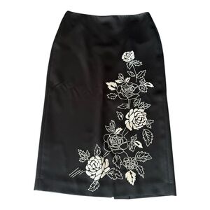 Ann Taylor Loft Black Satin Embroidered Floral Midi Pencil Skirt Size 4 Small